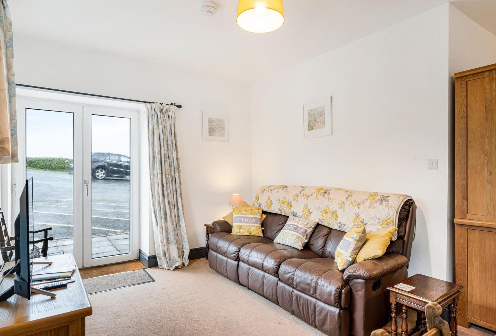 Journeys End With Stunning Sea Views From The Headland Villa Coverack Bagian luar foto