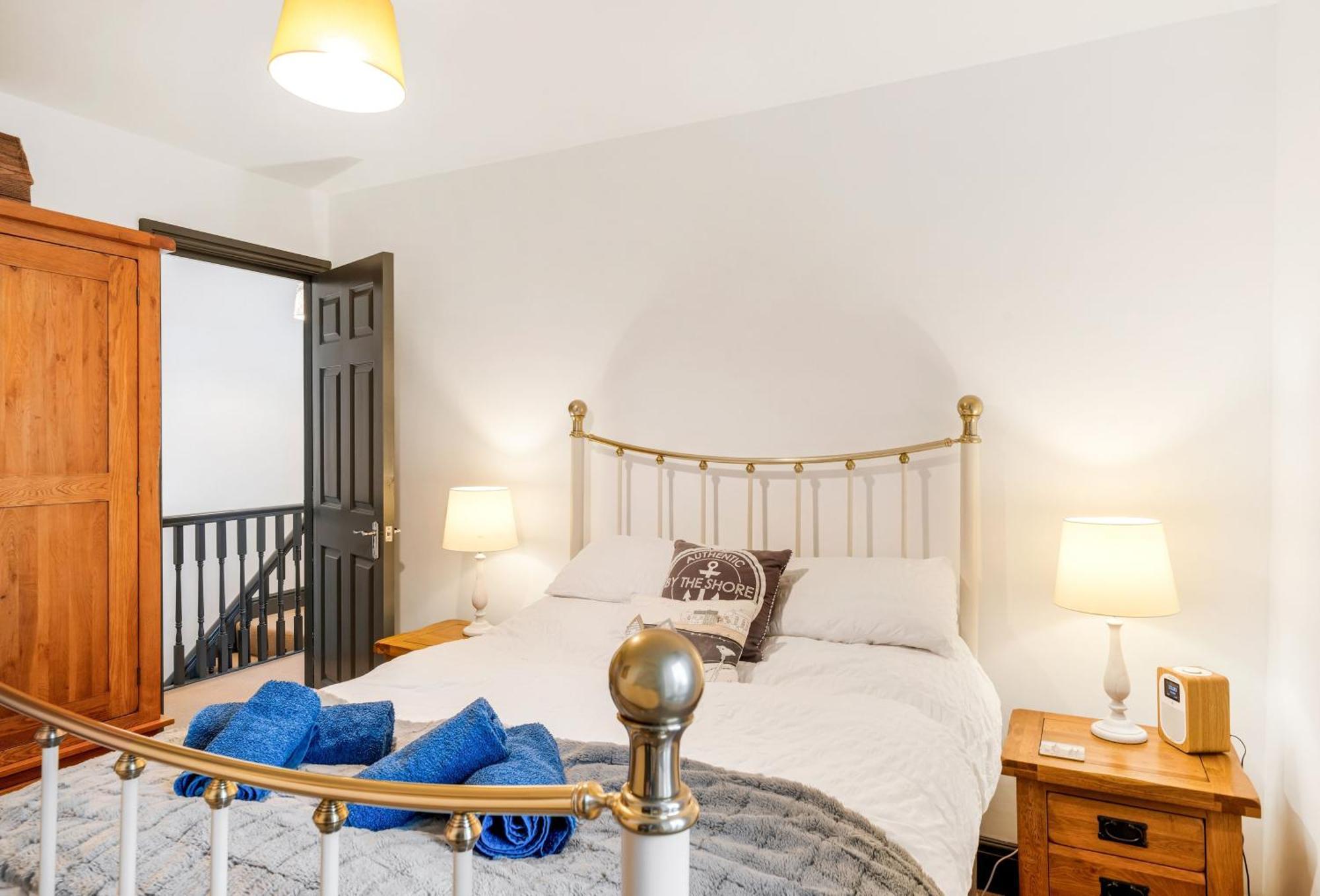 Journeys End With Stunning Sea Views From The Headland Villa Coverack Bagian luar foto