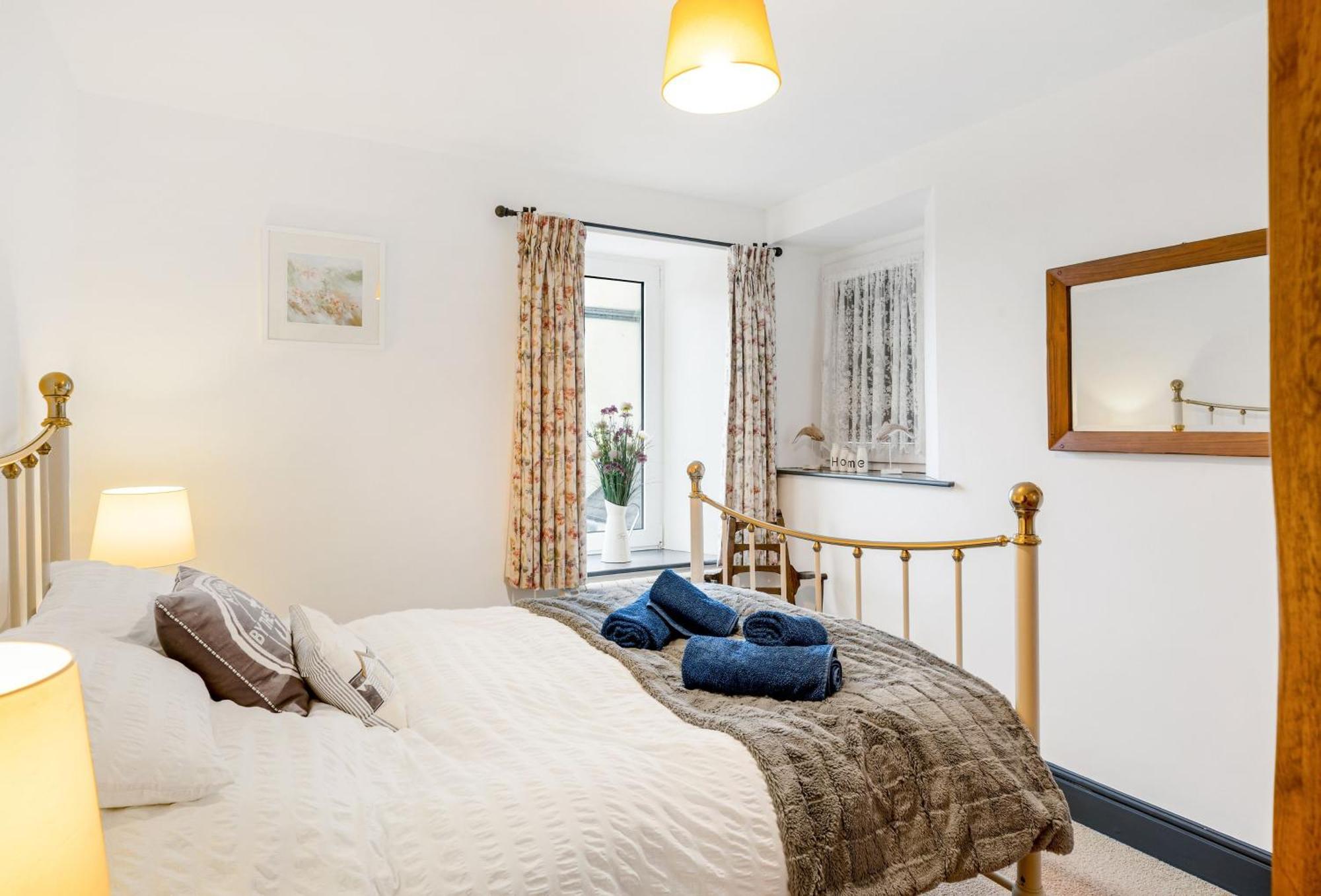 Journeys End With Stunning Sea Views From The Headland Villa Coverack Bagian luar foto